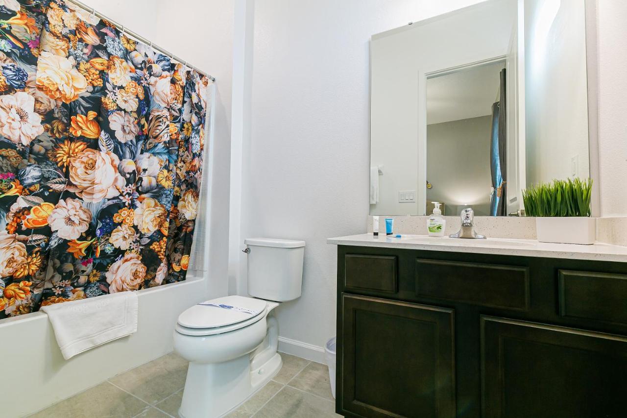 Luxury 12 Bedrooms Pool House 10 Min To Disney4630 Kissimmee Exterior foto